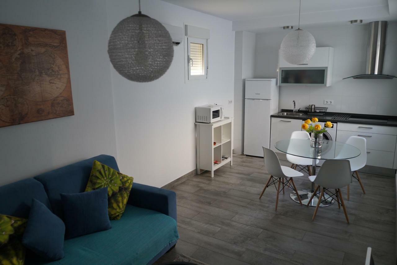Atico Con Terraza En Alameda De Hercules Sevilla Bagian luar foto