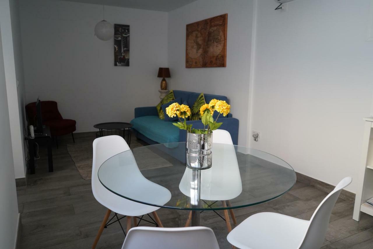 Atico Con Terraza En Alameda De Hercules Sevilla Bagian luar foto